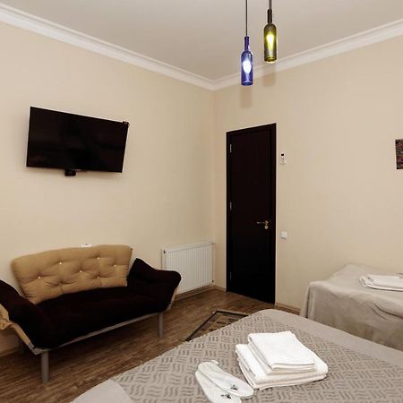 Family Apartment In Avlabari Тбилиси Экстерьер фото