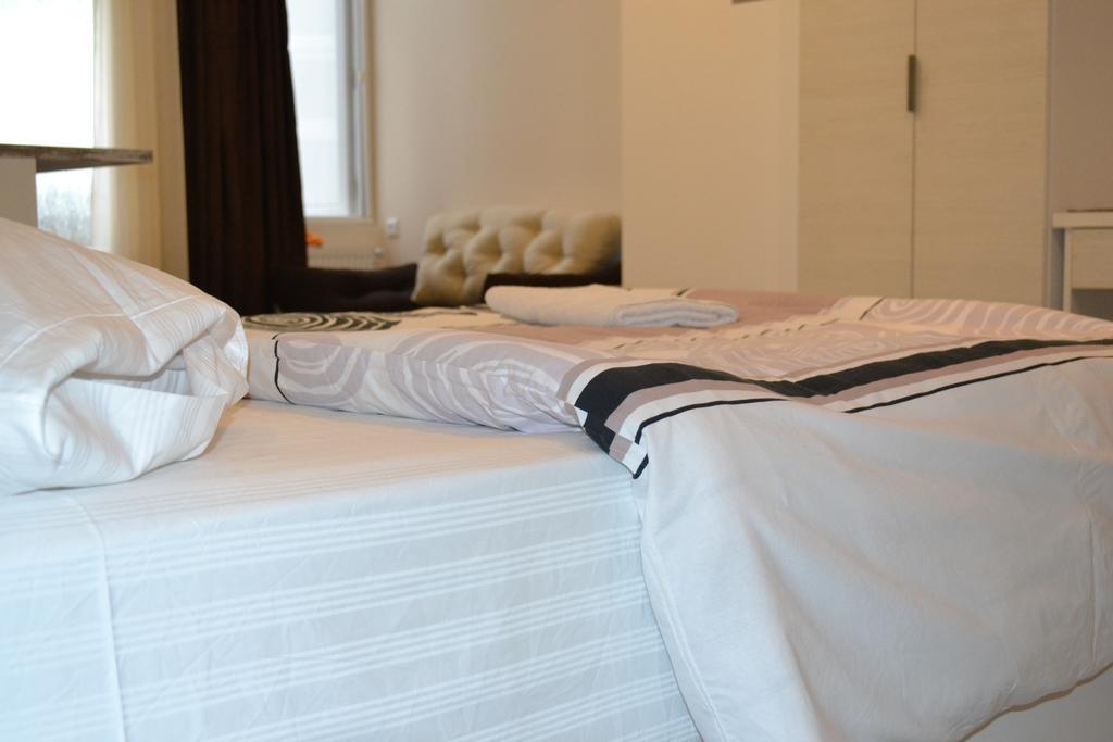 Family Apartment In Avlabari Тбилиси Экстерьер фото