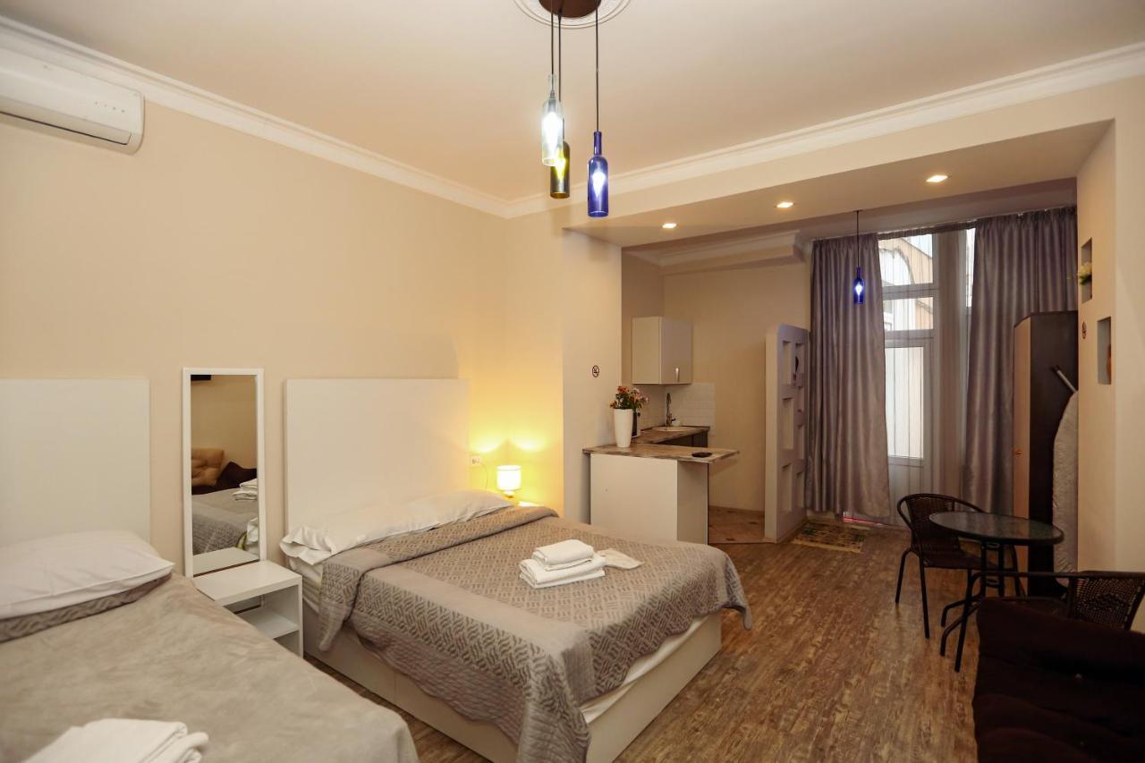 Family Apartment In Avlabari Тбилиси Экстерьер фото