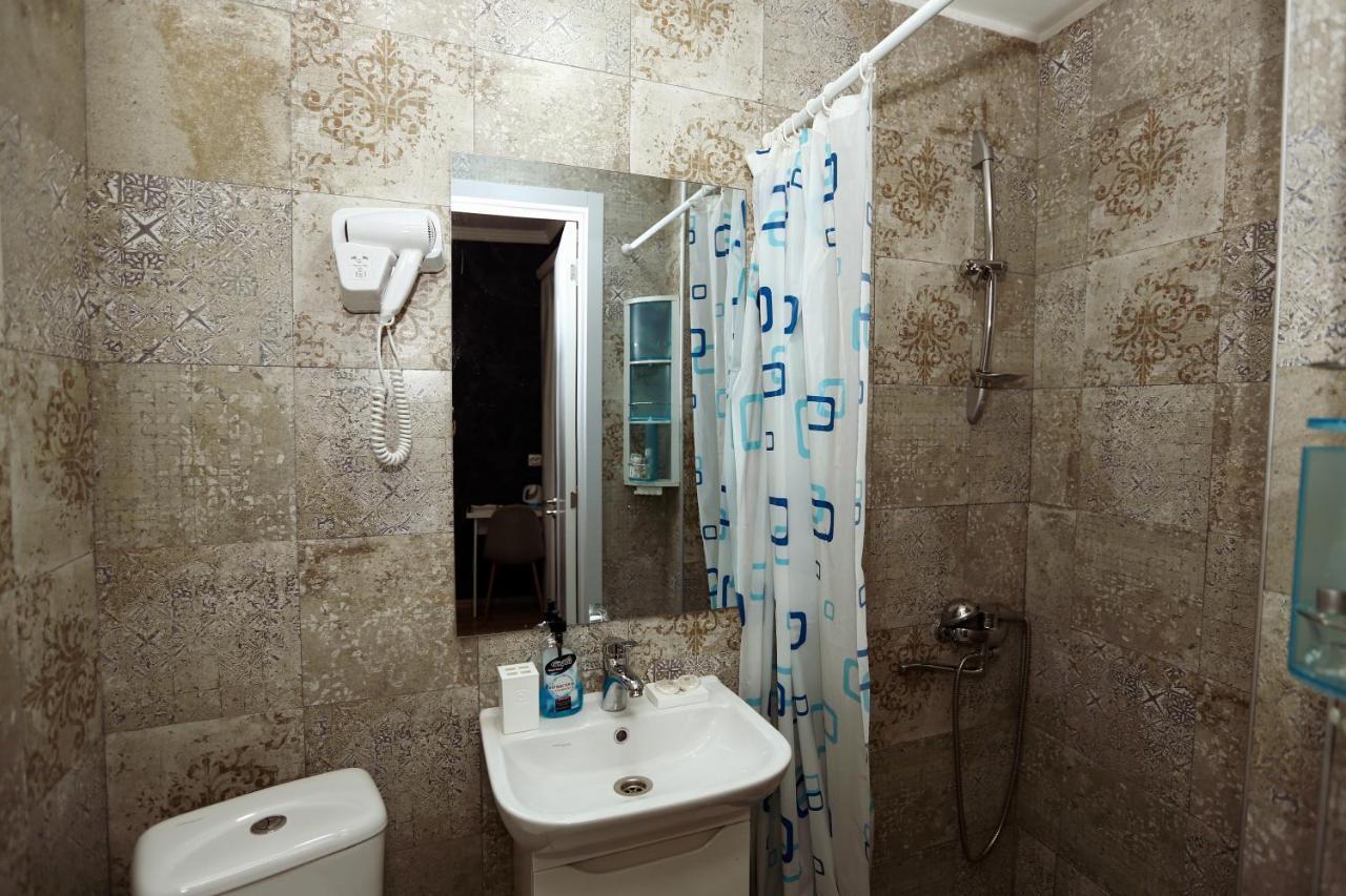 Family Apartment In Avlabari Тбилиси Экстерьер фото