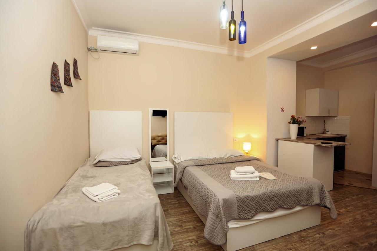 Family Apartment In Avlabari Тбилиси Экстерьер фото