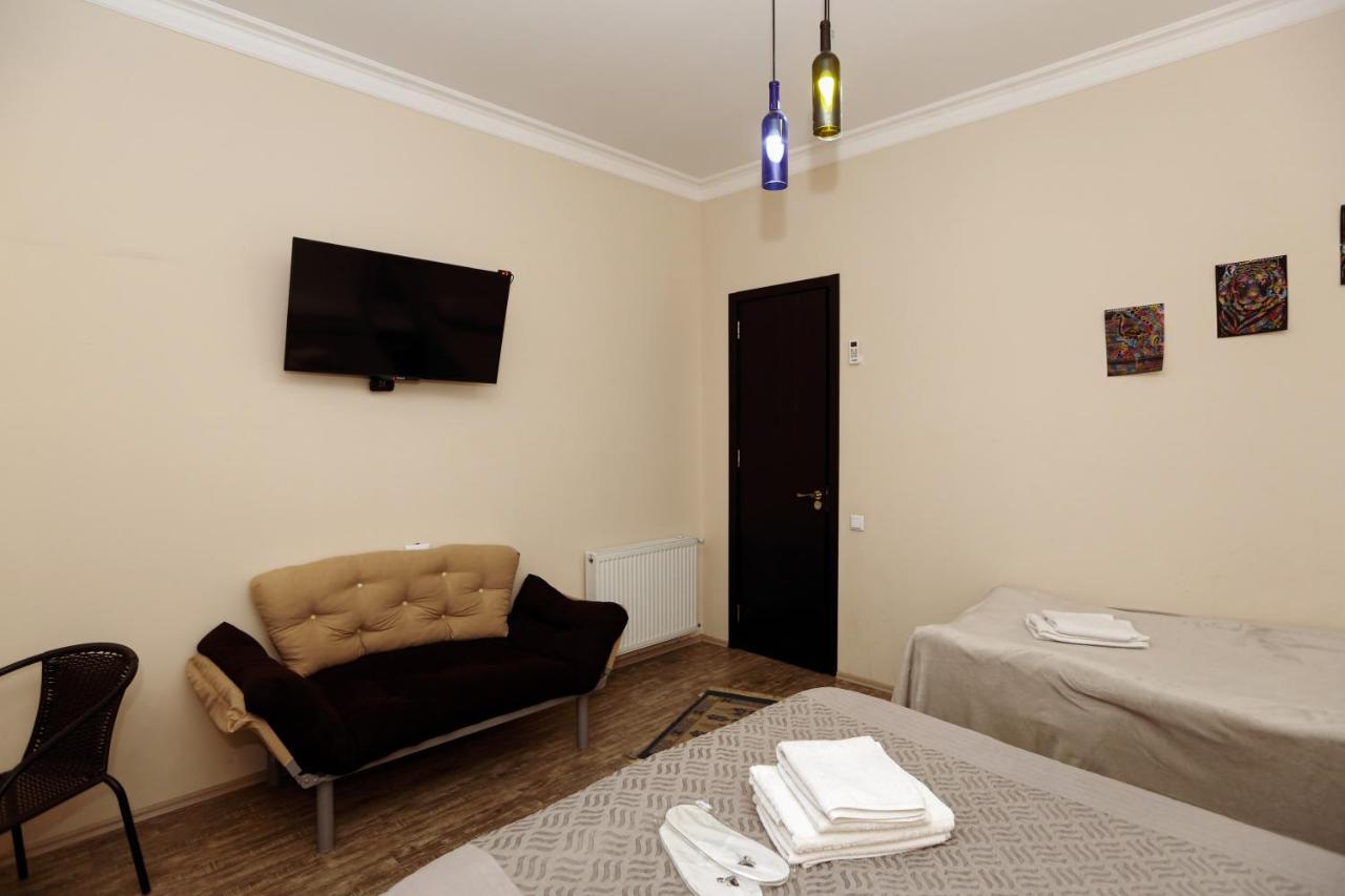 Family Apartment In Avlabari Тбилиси Экстерьер фото
