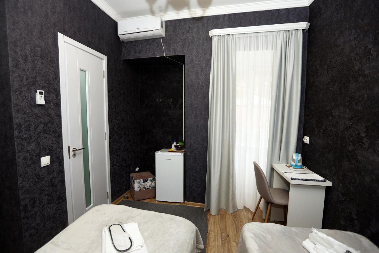 Family Apartment In Avlabari Тбилиси Экстерьер фото